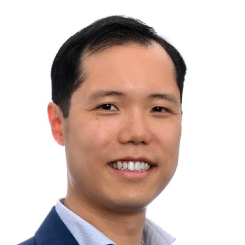 Dr Raymond Wen